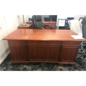 Croydon Traditional 3-Piece Desk Suite, Beautifully crafted traditional desk suite, Desk: 72"w x 36"d, Side Table: 24"w x 18"d, Credenza: 61"w x 21"d, double pedestal desk with lots of file storage, centre drawer and pull out writing surfaces on both the guest and user sides, lateral file drawers, pencil drawer and storage cupboard in the credenza, side table with locking storage cupboard