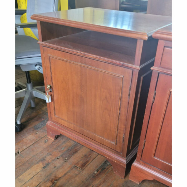 Traditional U-Shape Desk Suite U-Shape Dimensions: 72"w x 102"d - Left-hand facing Side Table Dimensions: 24"w x 18"d x 29"h Storage Cabinet: 35"w x 20"d x 29"h Beautiful traditional detailed moldings & edging Box/box/file & pencil drawer in main desk Box/box/file pedestal in credenza